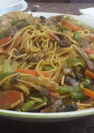 A picture of Chinese Vegetable Noodles.