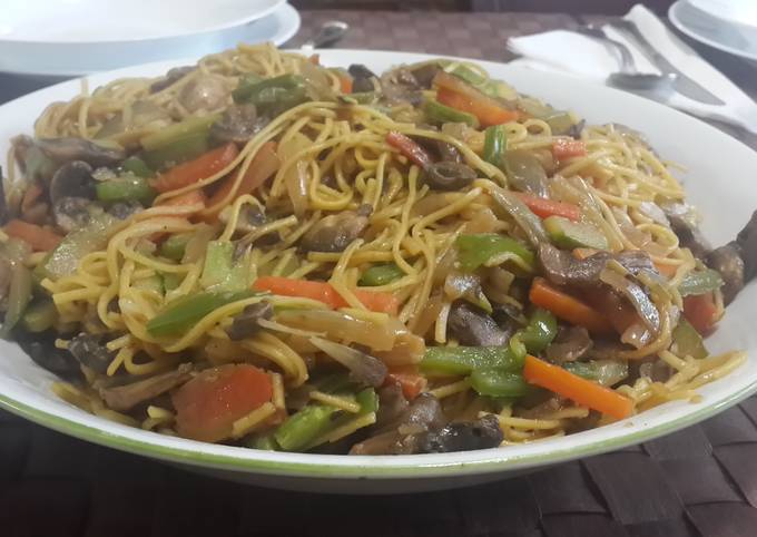 chinese-vegetable-noodles-recipe-by-mayouta-cookpad