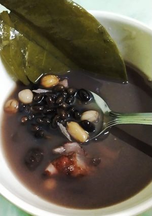 Foto resep Kuah bening kacang tanah+kedelai hitam