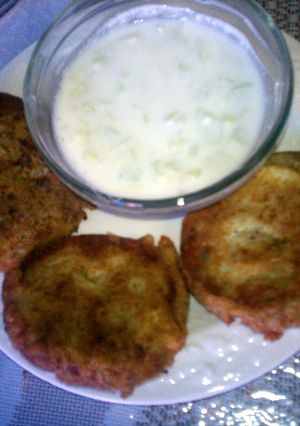A picture of chicken shame kabab.