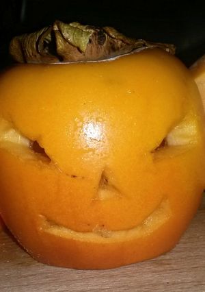 A picture of Sig's Persimmon Lanterns.