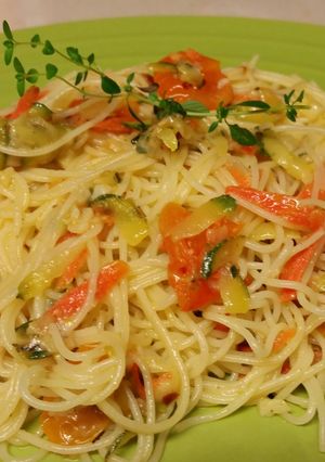 A picture of Garlic Parmesean Summertime Pasta.