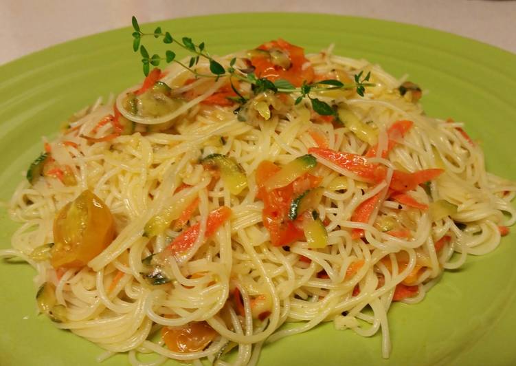 Recipe of Yummy Garlic Parmesean Summertime Pasta