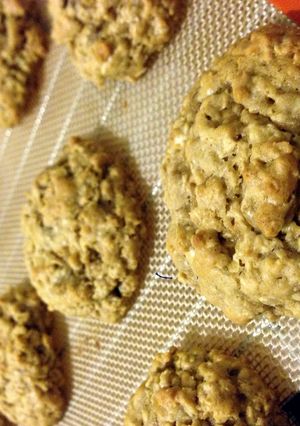 A picture of Oatmeal Chocolate Chip Cookies.
