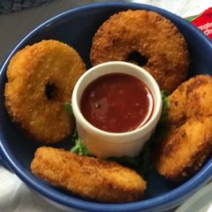 A picture of Chicken doughnut.