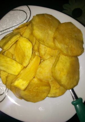 A picture of Deep fried ngwace(sweet potatoes).