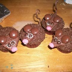 A picture of Mouse Invasion Cupcakes.