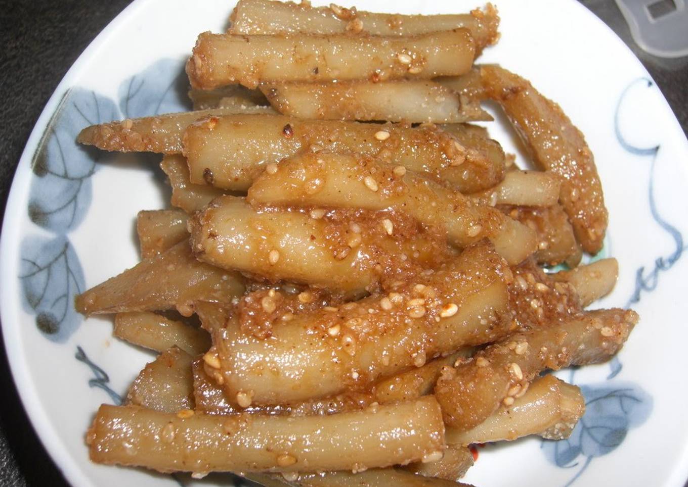 Burdock Root Stir-fry for the New Year's Feast