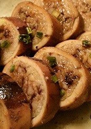 A picture of Easy Cooking in a Pressure Cooker Soft Ikameshi (Squid Stuffed with Sticky Rice).