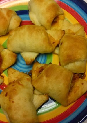 A picture of Pepperoni croissant rolls.