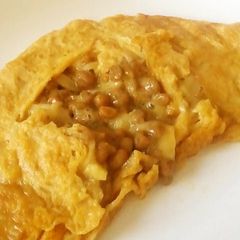 A picture of Gooey Cheesy Natto Omelet.