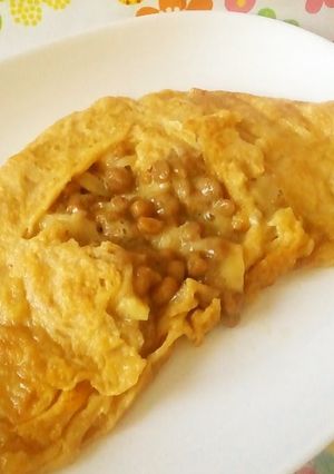 A picture of Gooey Cheesy Natto Omelet.