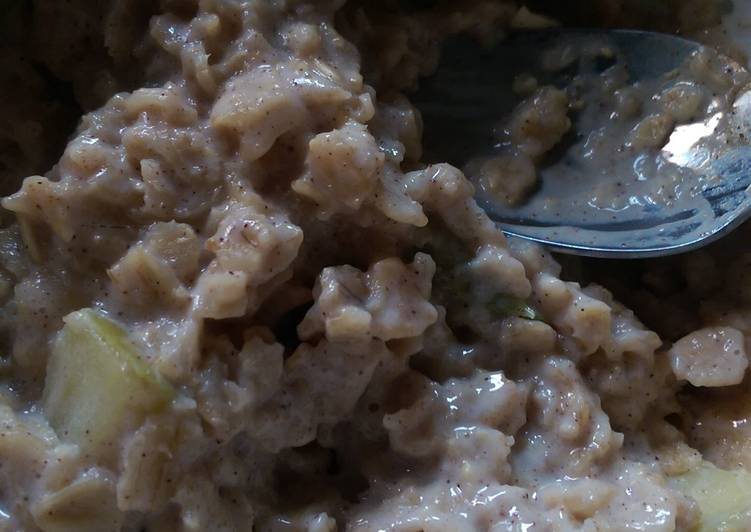 Recipe of Perfect Apple cinnamon porridge!