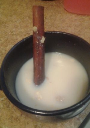 A picture of Atole de Avena (Mexican hot oatmeal drink).