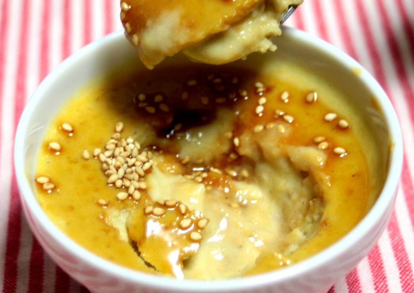Rich և creamy two-layer baked sweet potato pudding