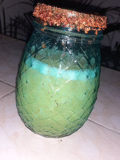 Una foto de Piña Vodkada. 🍍🧊🍹