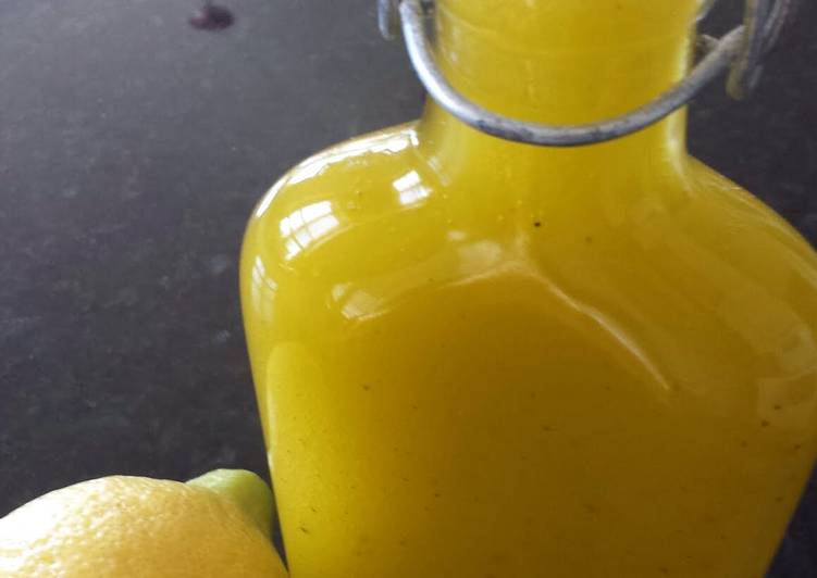 Steps to Prepare Perfect Lemon vinaigrette