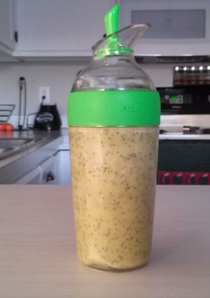 A picture of Poppy Seed Dressing.