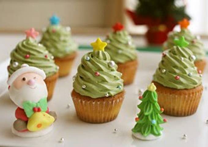 Easy! Christmas Tree Cupcakes