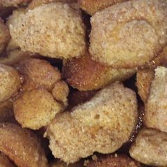 A picture of Elisa's Monkey Bread Bites.