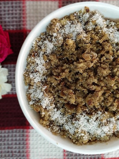 બાજરા ના રોટલા નું ચુરમુ (Bajra Rotla Churmu Recipe In Gujarati) રેસીપી મુખ્ય ફોટો