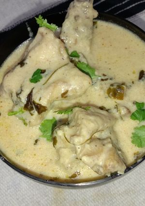 A picture of Cream Chicken.