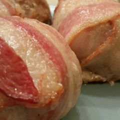A picture of Bacon turkey balls.