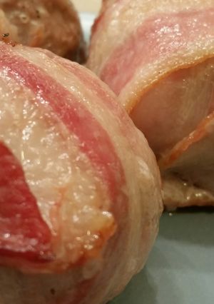 A picture of Bacon turkey balls.