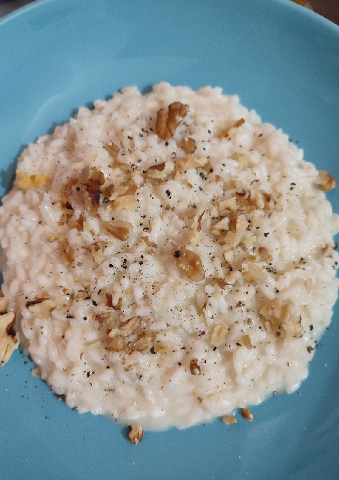 Foto di Risotto con Montasio, noci e pepe