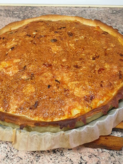 Una foto de Quiche de beicon caramelizado con puerro