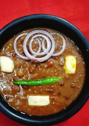 राजमा बटर मसाला रेसिपी मुख्य फोटो