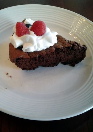 A picture of Flourless Chocolate Cake.