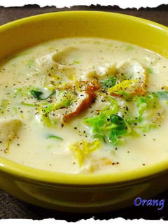 A picture of Miso Milk Flavored Chinese Cabbage Soup with Mochi.