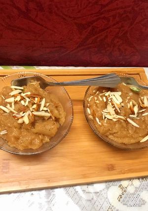 A picture of Wheat flour halwa atte ka halwa.