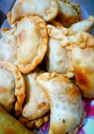 Una foto de Empanadas de carne fritas
