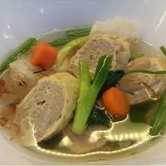 Sop dadar gulung emak রেসিপির প্রধান ছবি