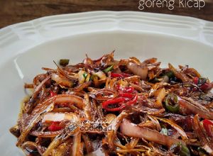 Gambar Ikan bilis goreng kicap