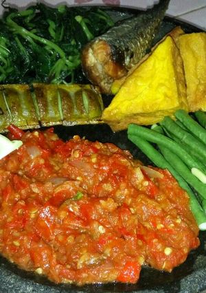 Foto resep Sambal Terasi Komplit