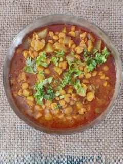દુધી ચણા દાળ નું શાક (Dudhi Chana Dal Shak Recipe In Gujarati) રેસીપી મુખ્ય ફોટો
