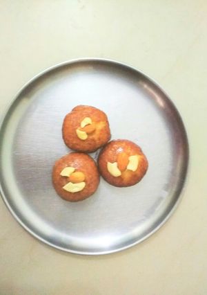 A picture of Balushahi.