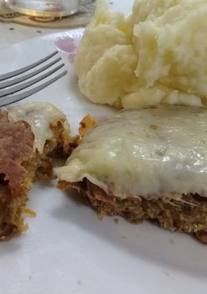 Una foto de Hamburguesas veggie de lenteja y zanahoria 🍔🍺