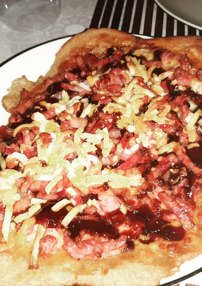 Una foto de Pizza Casera de Barbacoa