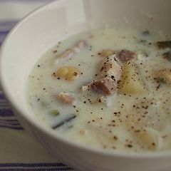 A picture of Pork & Soy Milk Miso Soup.