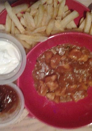 A picture of Fruity Curry Chicken with hoisin sauce added.