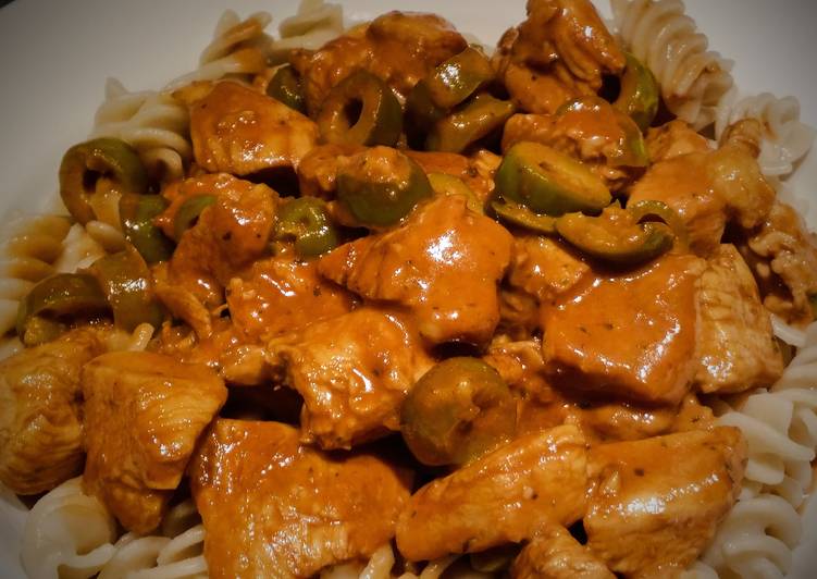 Easiest Way to Prepare Favorite Creamy Balsamic Chicken Fusilli