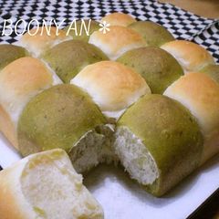 A picture of Springy Shiratama Checked Bread.