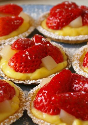 A picture of [Easy] Mini Strawberry Tarts with Soy Milk Custard.