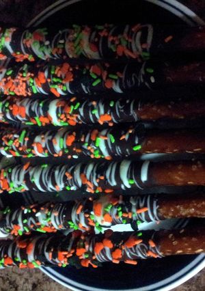 A picture of Chocolate Pretzel Rods OR Magic Wands for the kids.