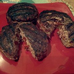 A picture of Pinky's Juicy Lucy Burger.