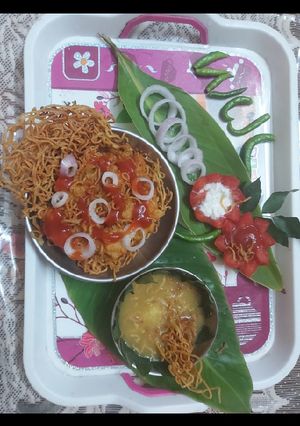 मैगी नूडल्स चाट (maggi noodles chaat recipe in Hindi) रेसिपी मुख्य फोटो